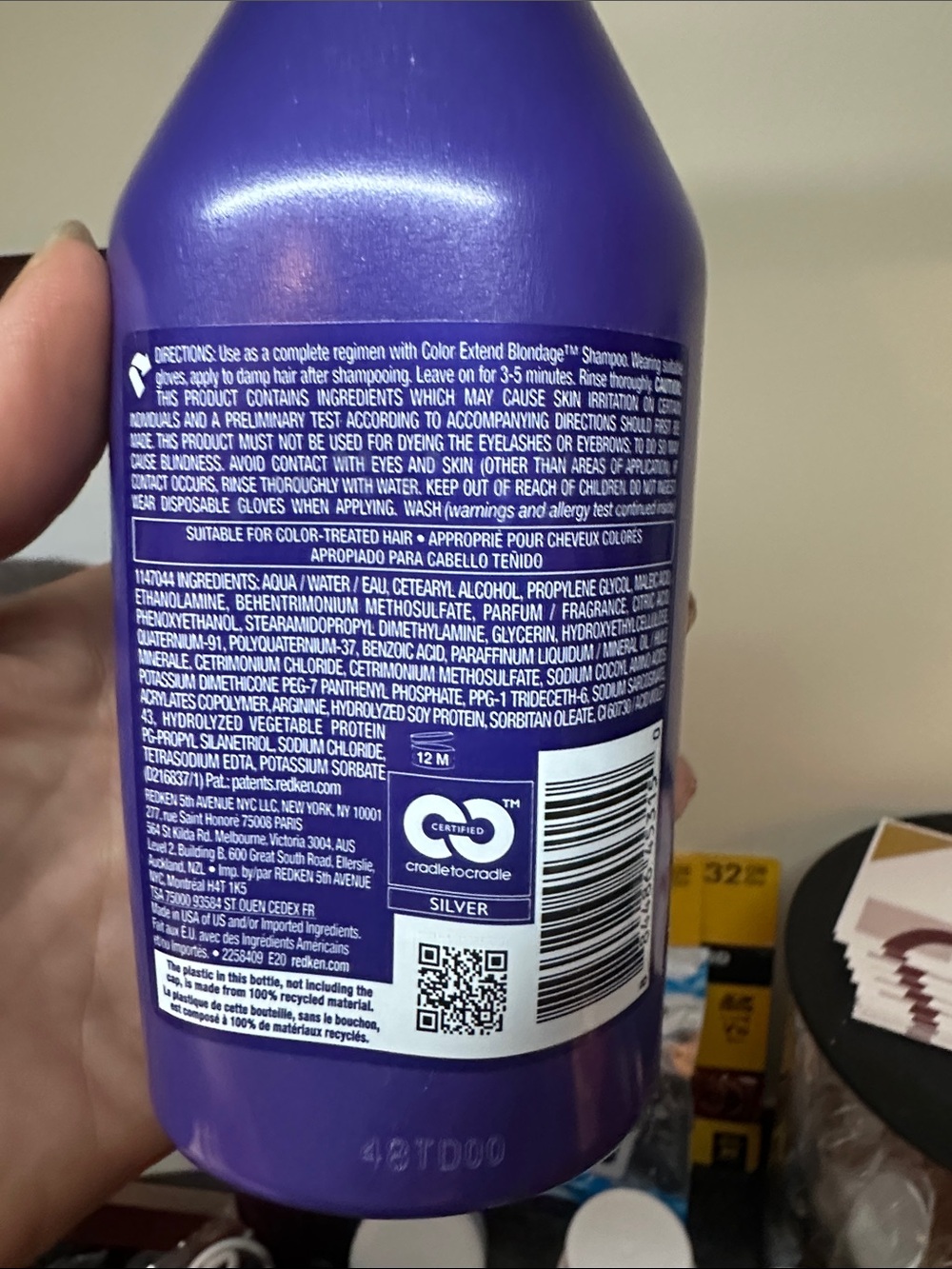 Redken Violet Color Extend Blondage Conditioner - Purple Bottle - Picture 3 of 3